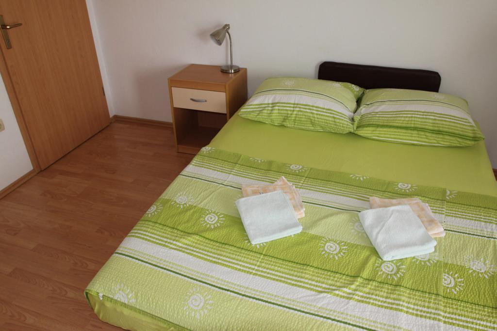 Apartments Marinko Stari Grad  Værelse billede