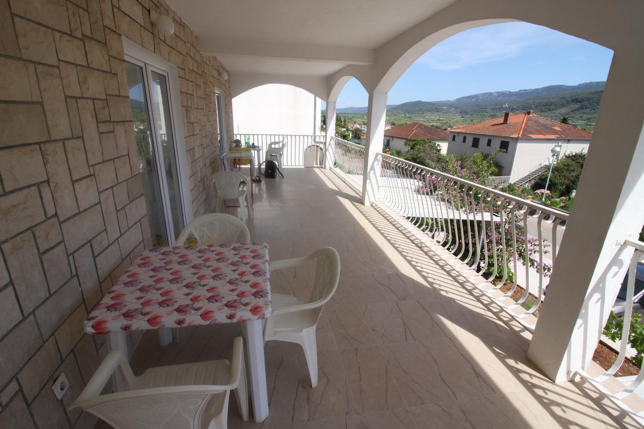 Apartments Marinko Stari Grad  Eksteriør billede