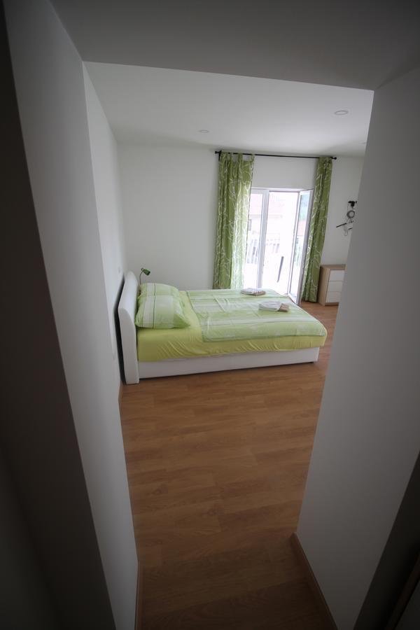 Apartments Marinko Stari Grad  Eksteriør billede